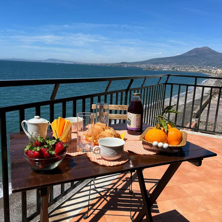 Vip Sul Mare Bed and Breakfast Castellammare di Stabia Εξωτερικό φωτογραφία